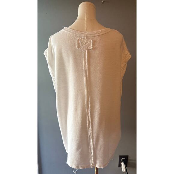 We the Free White Sleevless Tank Large Oversized - Picture 2 of 11
